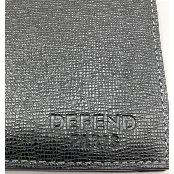 NWOT Defend Paris Black Bifold Wallet With Eyelet For Chain - Picture 2 of 8